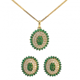 Oval Pendant Set in Emerald and Diamonds in 18K Gold
